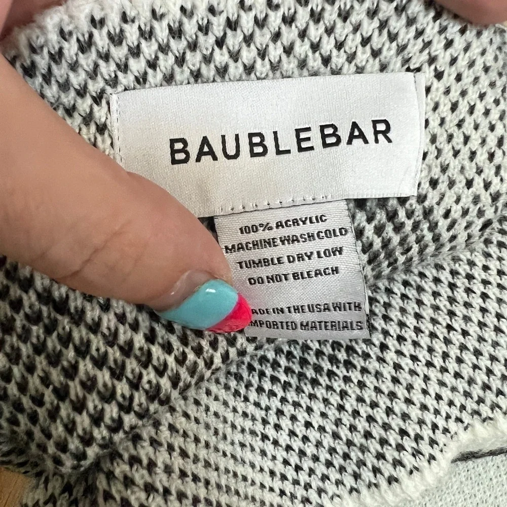 Baublebar Black Cream Wrapped In Love Custom Heart Blanket Letter‎ B